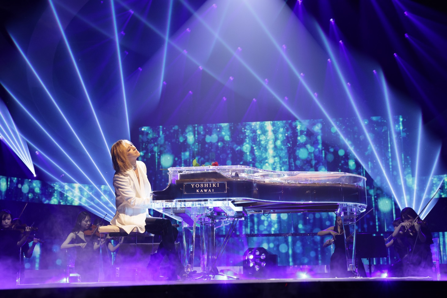YOSHIKI