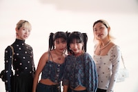 「CHANEL2022 / 23年メティエダール コレクション」アフターパーティでのCHAI。（写真提供：Apple）