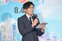 「マイ・エレメント」日本版お披露目イベントの司会を務めた青木源太。