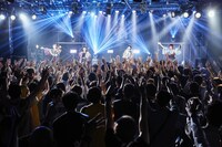 「カイジューバイミー デビュー二周年ワンマン 『衝幕』」の様子。