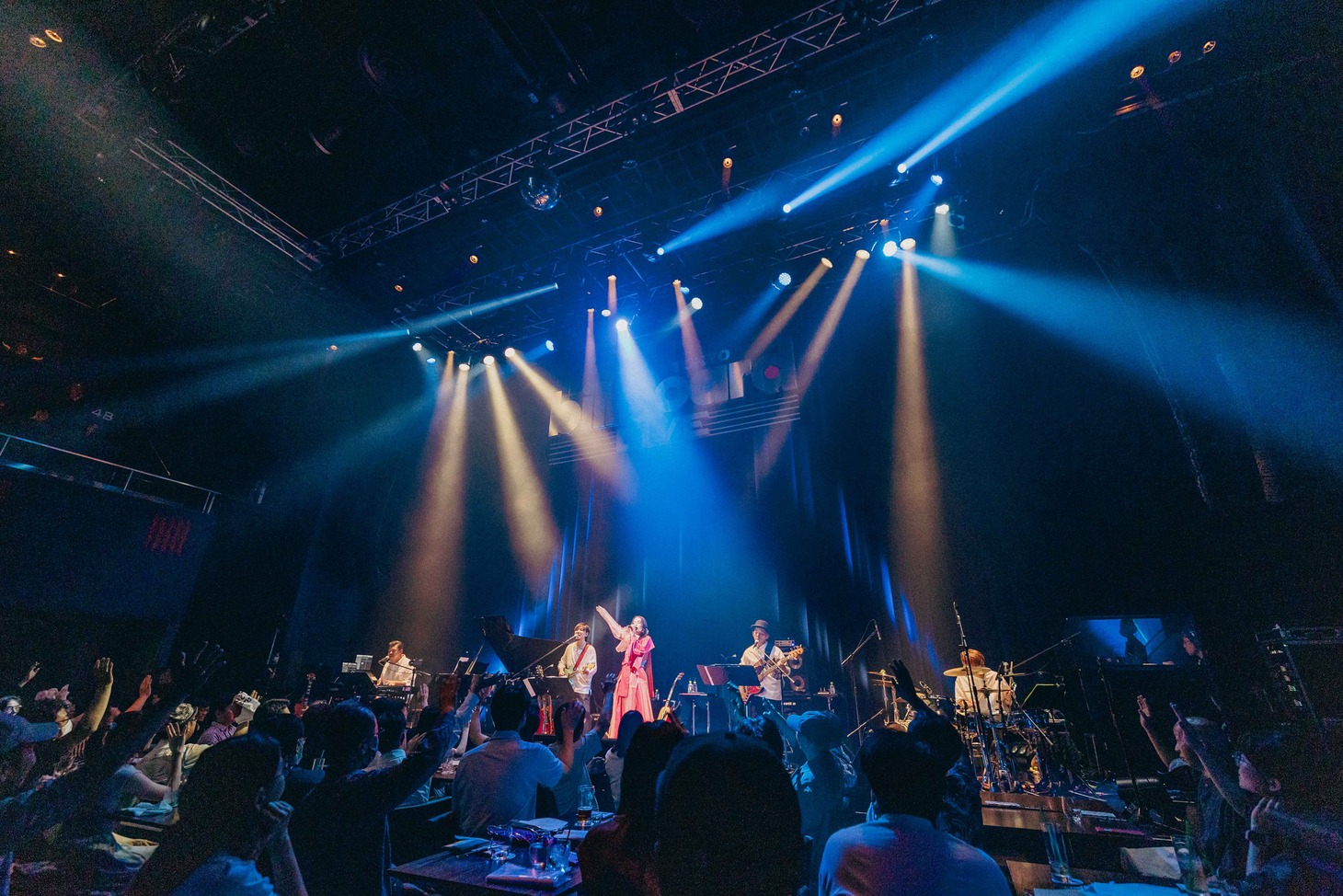 「Rei Yasuda 10th Anniversary Special Live "Turn the Page" Supported by JA全農」の様子。