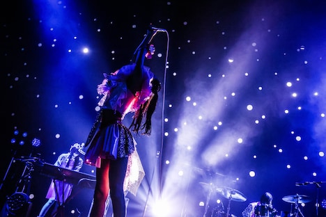 ぁう゛ち（Vo）（撮影：森好弘）