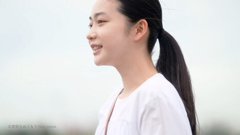 tico moon「透明なぬくもり」ミュージックビデオのワンシーン。