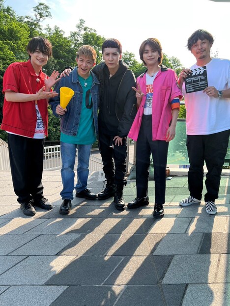 ドラマ「梨泰院クラス」の再現ドラマの撮影に挑んだ「VS魂」出演者たち。(c)フジテレビ