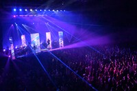 「Dori Sakurada Debut Tour 2023 “Retrograde Satellite”」Zepp Haneda（TOKYO）公演の様子。（撮影：浦田大作）