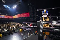 ザ・リーサルウェポンズ「E.P.ウソつかない」の様子。