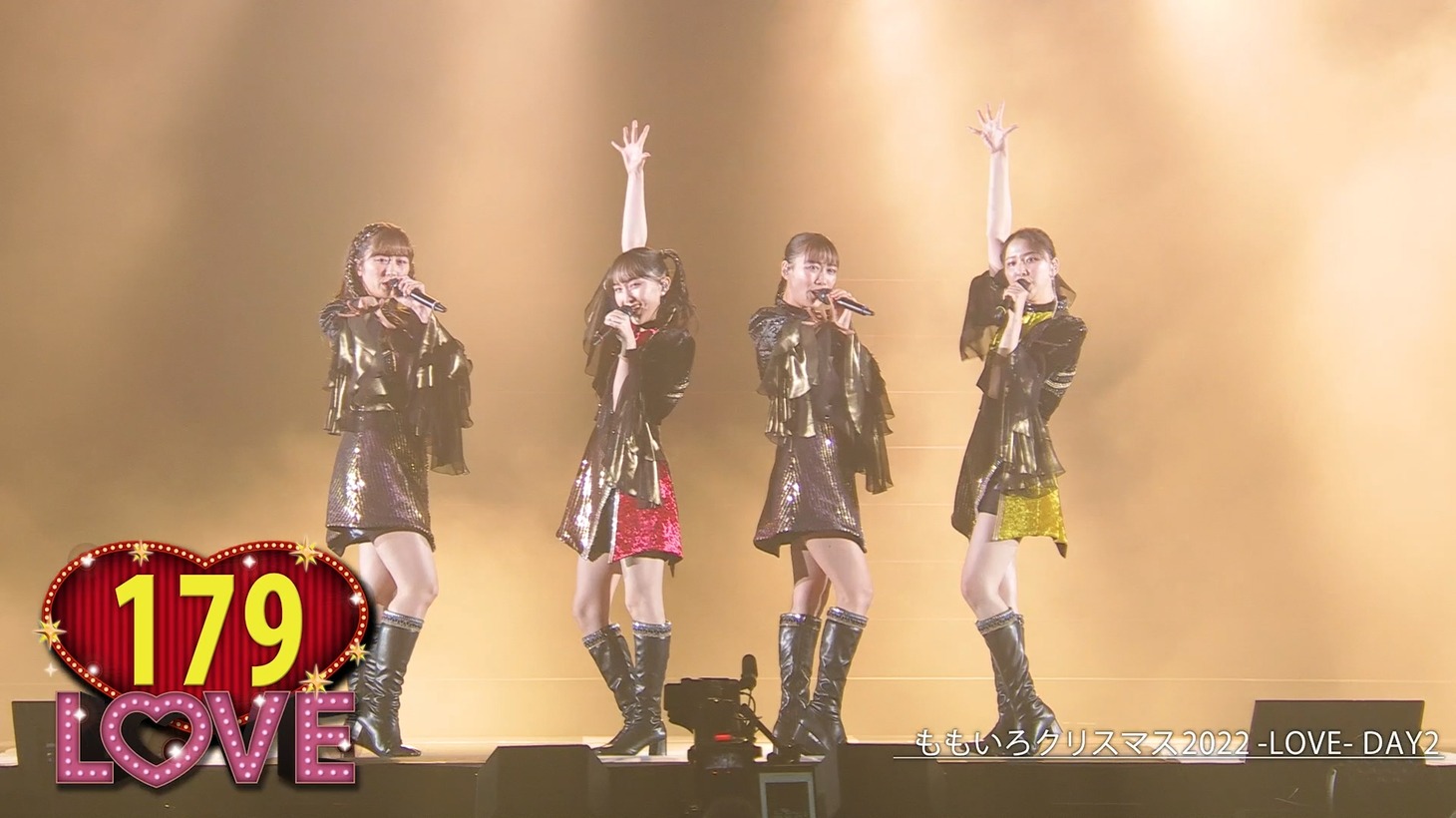 「カウントアップ『愛』『LOVE』MOVIE（from ももいろクリスマス2022 LOVE）」より。