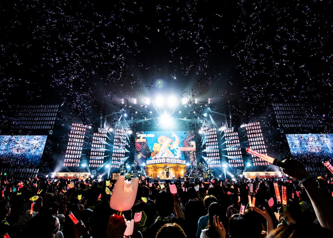 「めいちゃんライブツアー『どんちゃん騒ぎ』」ぴあアリーナMM初日公演の様子。