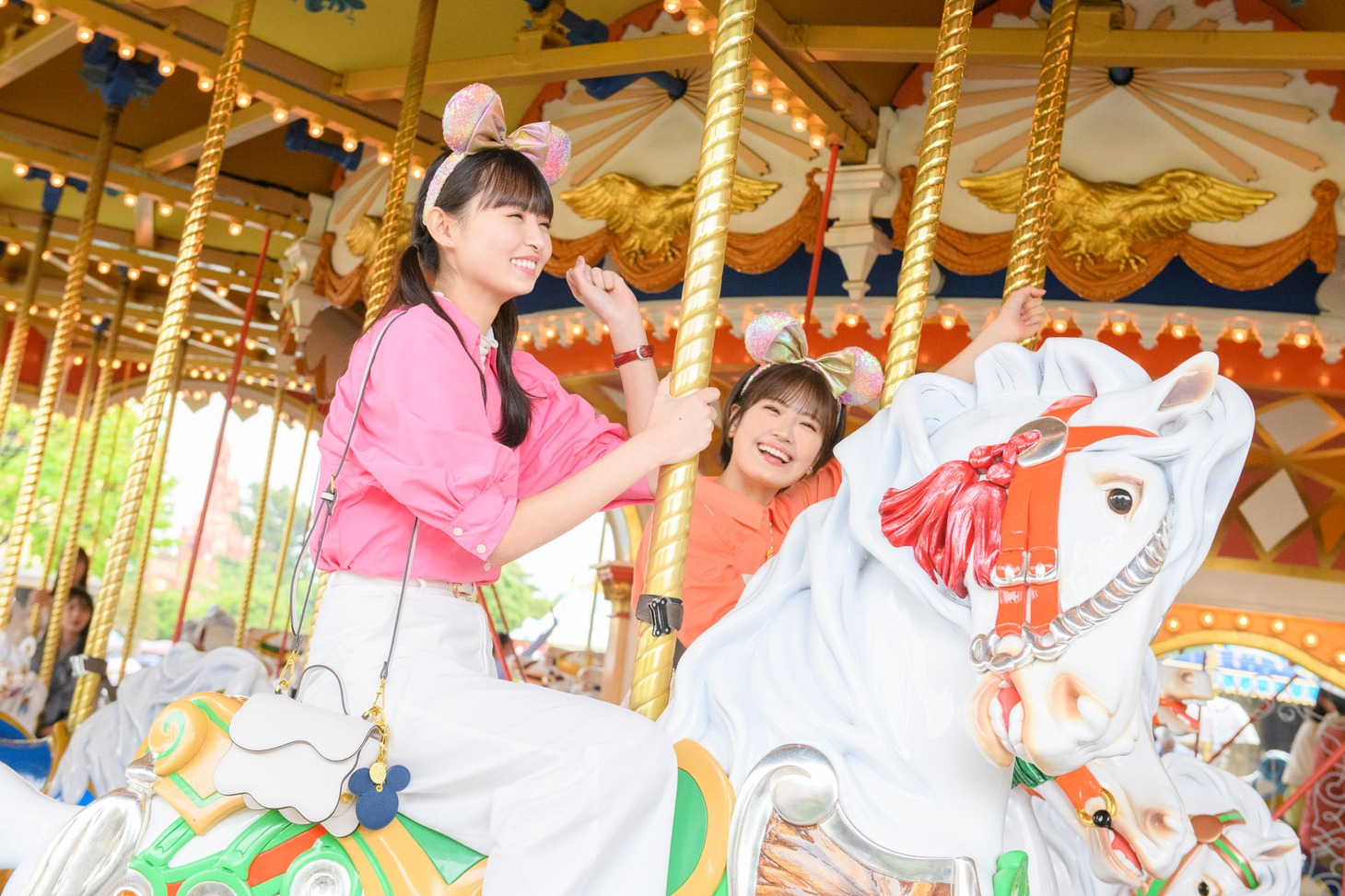 「ディズニー★JCBカード」新CMより。(c)Disney