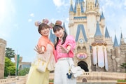 清宮レイと遠藤さくら。(c)Disney