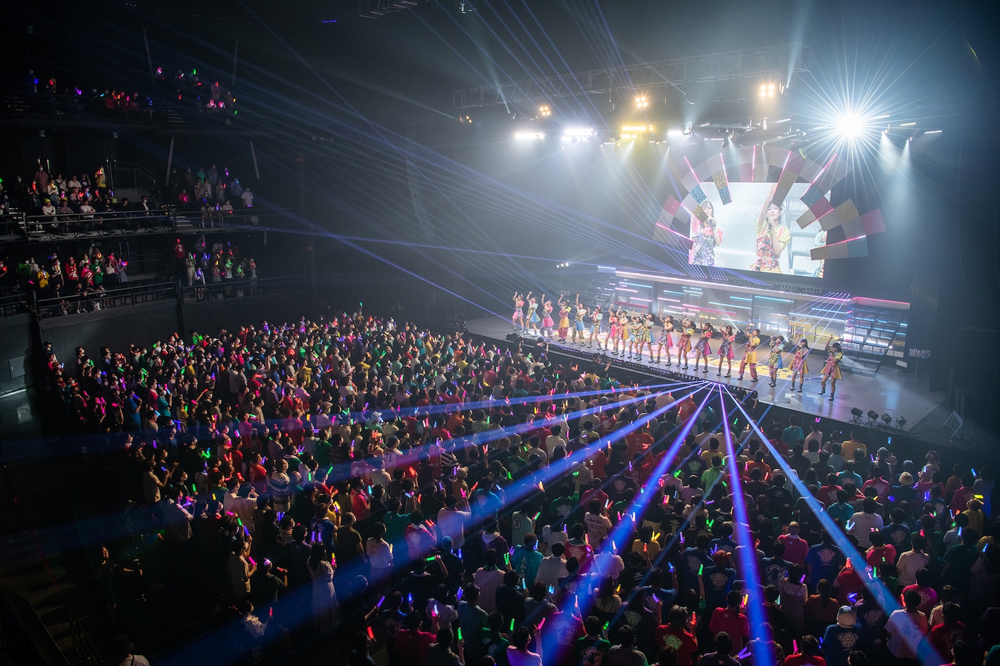 虹のコンキスタドール「虹のコンキスタドール 9th Anniversary Live ～虹コンは9に止まれない！～」の様子。