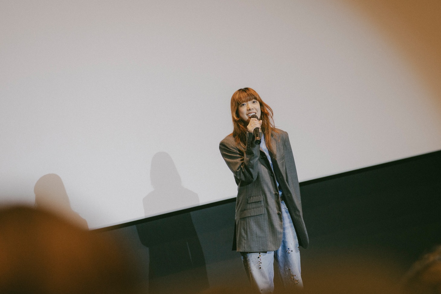 「"AIMYON 弾き語りLIVE 2022 -サーチライト- in 阪神甲子園球場" DolbyAtmos先行上映会」の様子。（撮影：永峰拓也）