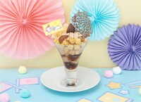 Go to the Dream！ほくほく秋のスイーツパフェ。価格は1300円（税抜）。 (c) 2023 SANRIO CO., LTD. APPROVAL NO. L640922