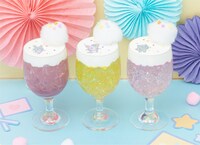 JOCHUMのおうえんドリンク。価格は900円（税抜）。 (c) 2023 SANRIO CO., LTD. APPROVAL NO. L640922