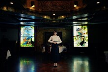 Sano ibuki「下戸苦情」ミュージックビデオより。