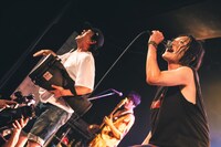 左から川崎“フィリポ”裕利、須藤寿。（Photo by Wataru Umeda）