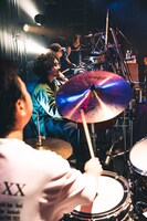 手前から藤田勇、中込陽大、佐藤“コテイスイ”康一、佐藤謙介。（Photo by Wataru Umeda）