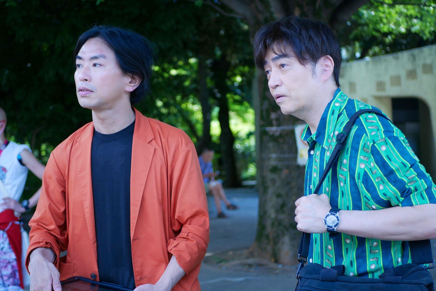 左から古新舜監督、樋口了一。(c)2022いまダンフィルムパートナーズ