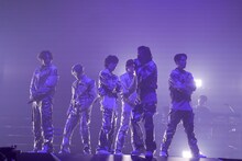 iKON（撮影：上飯坂一）