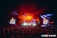 羊文学。「2023楠溪江XIHUROCK 西湖音乐节」より。