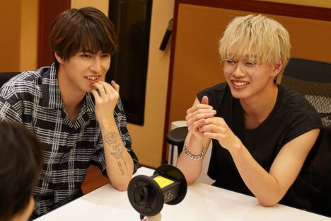 西日本ユニット・西日暮里駅の収録風景。