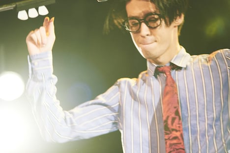 米田貴紀（Vo, G / 夜の本気ダンス）（Photo by YURIE PEPE））
