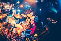 大野宏二朗（Dr）（撮影：稲垣ルリコ）