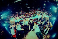 リアクション ザ ブッタとサバシスター。（撮影：稲垣ルリコ）