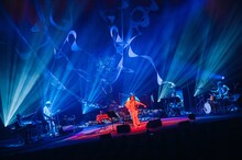 「安藤裕子 -20th anniversary- 我々色ノ街」の様子。（photo by Kana Tarumi）