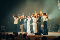 「安藤裕子 -20th anniversary- 我々色ノ街」の様子。（photo by Kana Tarumi）