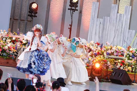 「祝・日比谷野音100周年 きゃりーぱみゅぱみゅ Special Live 2023 - Midnight Sun -」の様子。（Photo by Aki Ishii）