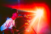 佐々木直人（B, Vo）（撮影：稲垣ルリコ）