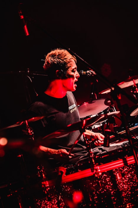 KENTA（Dr）（撮影：イノコシゼンタ）