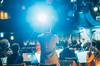 音無史哉（笙）（撮影：後藤武浩）