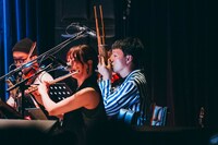 左から音無史哉（撮影：後藤武浩）