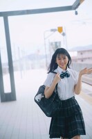 上村ひなの（日向坂46）写真集「そのままで」より。（撮影：藤原宏）