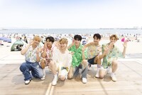 DXTEEN (c)LAPONE Entertainment