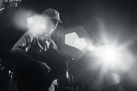 高城晶平（Vo, Flute, G）（撮影：廣田達也）