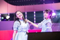 風見和香（左）と小久保柚乃（右）。