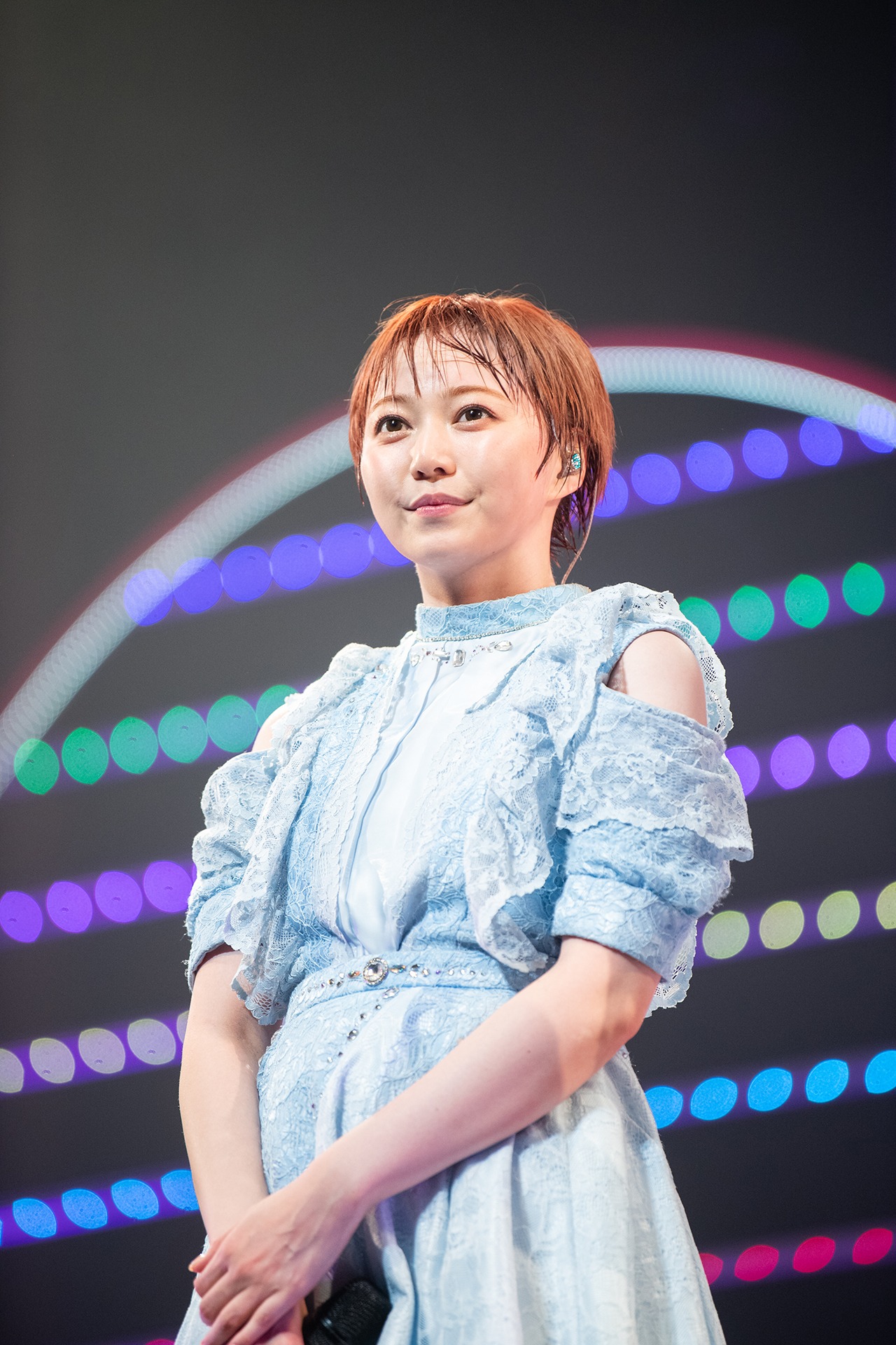 安本彩花