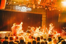 「蓮沼執太フィル Live at Blue Note Tokyo」2部の様子。（撮影：後藤武浩）