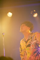 谷颯太（G, Vo）（Photo by Ren Fujishige）