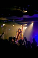 谷颯太（G, Vo）（Photo by Ren Fujishige）