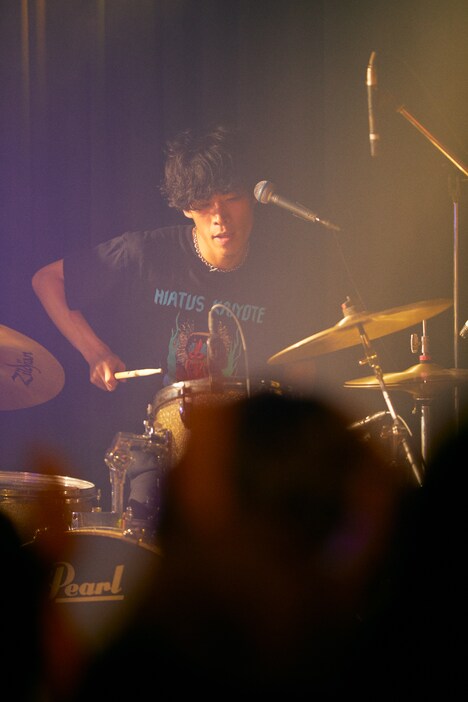 出原昌平（Dr, Cho）（Photo by Ren Fujishige）