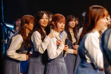 「影山優佳卒業セレモニー」クイズコーナーの様子。（撮影：上山陽介）