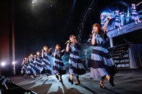 「影山優佳卒業セレモニー」ライブパートの様子。（撮影：上山陽介）