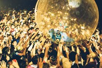 水曜日のカンパネラ「RABBIT STAR ★ TOUR」7月19日公演の様子。（撮影：横山マサト）