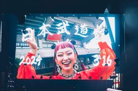 水曜日のカンパネラ「RABBIT STAR ★ TOUR」7月19日公演の様子。（撮影：横山マサト）