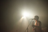 石塚淳（Vo, G）（撮影：今井駿介）