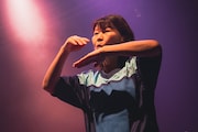 鈴木幸代(手話通訳)(撮影:廣田達也)